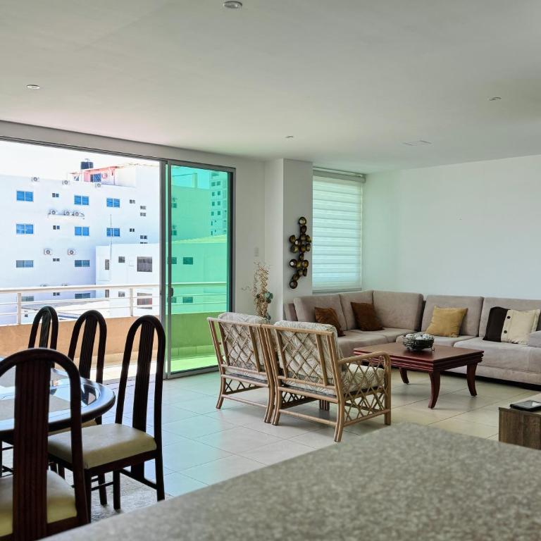 Departamento a 1 cuadra del mar - Three-Bedroom Apartment - 14