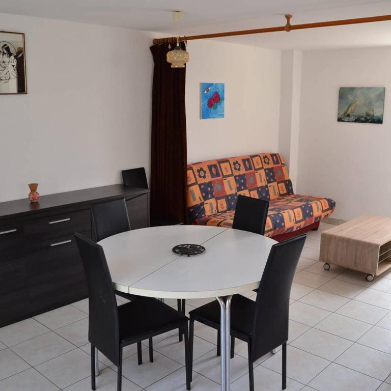 Appartement calme avec parking - 6 pers. - FR-1-880-52 - Apartment - 4