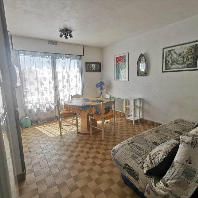 Appartement accueillant, quartier môle - 5 pers. - FR-1-880-51 - Appartement - 3