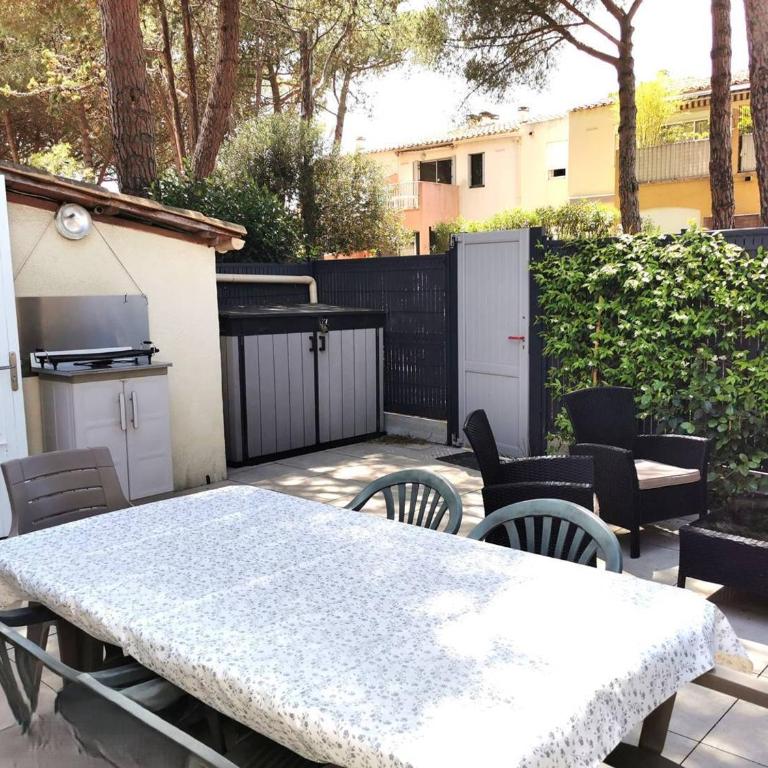 Appartement climatisé à la Pinède - 6 pers. - FR-1-880-5 - Appartement - 1