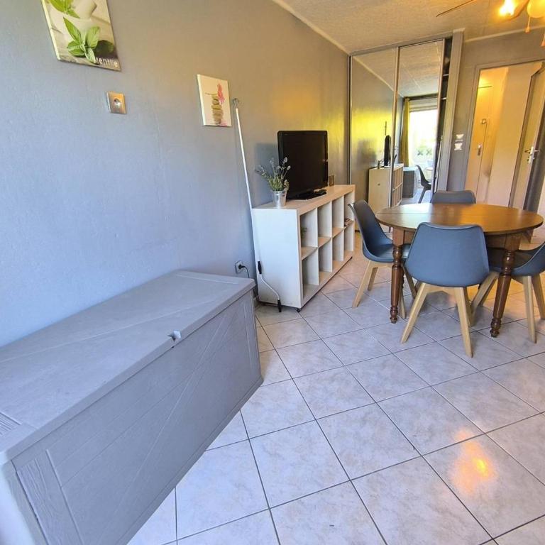 Charmant studio avec parking - 4 pers. - FR-1-880-32 - Estudio - 5