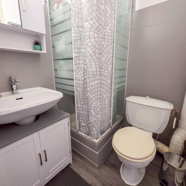 Studio mezzanine au calme - 4 pers. - FR-1-880-43 - Studio - 2