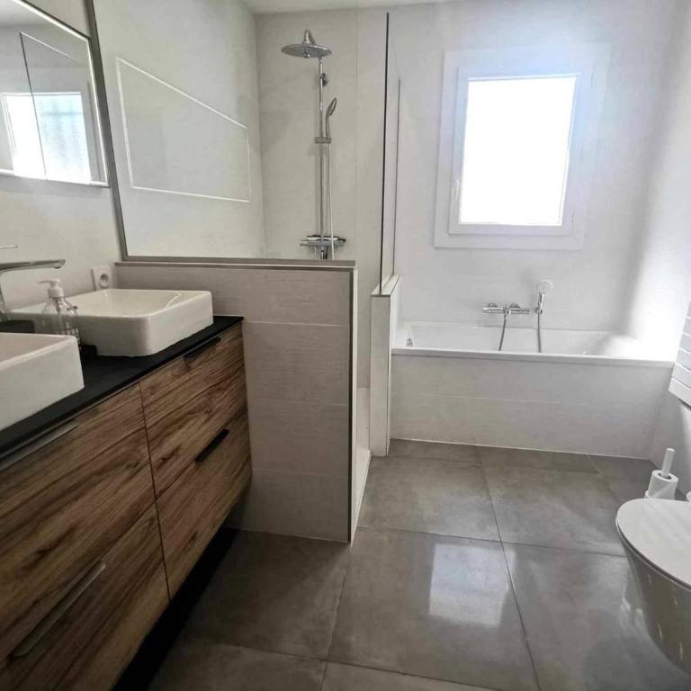 Villa avec piscine, clim et wifi - 7 pers. - FR-1-880-27 - Villa - 5