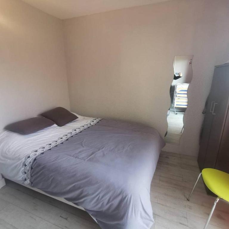 Charmant T2 climatisé plage des Falaises - 4 pers. - FR-1-880-36 - Apartment - 3