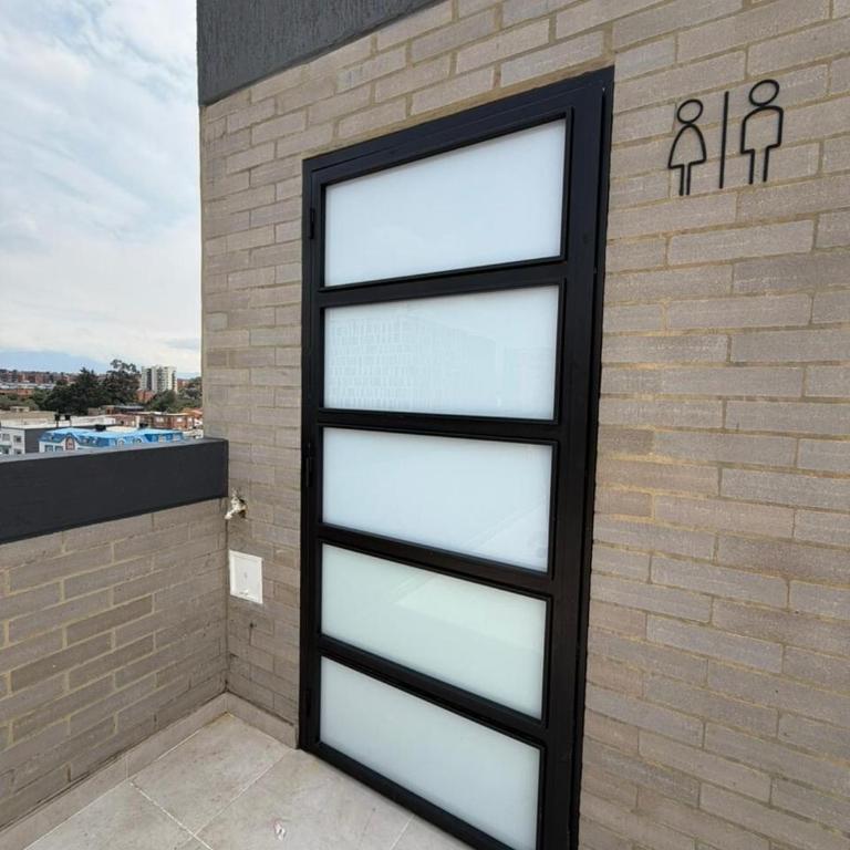 Loft con Jacuzzi 102 privado cerca Aeropuerto Wifi - Apartamento de 1 dormitorio - 5