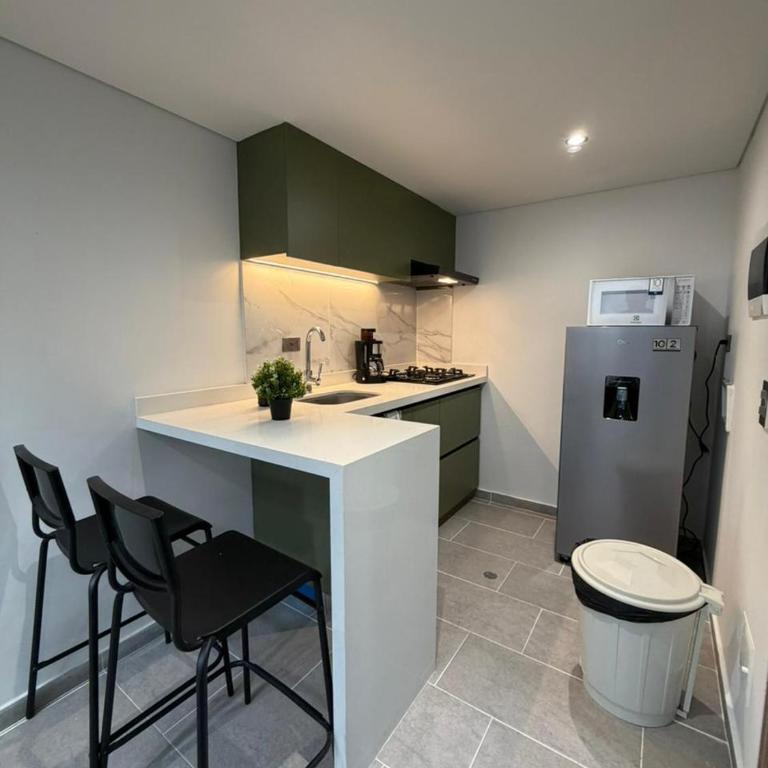 Loft con Jacuzzi 102 privado cerca Aeropuerto Wifi - Apartamento de 1 dormitorio - 17