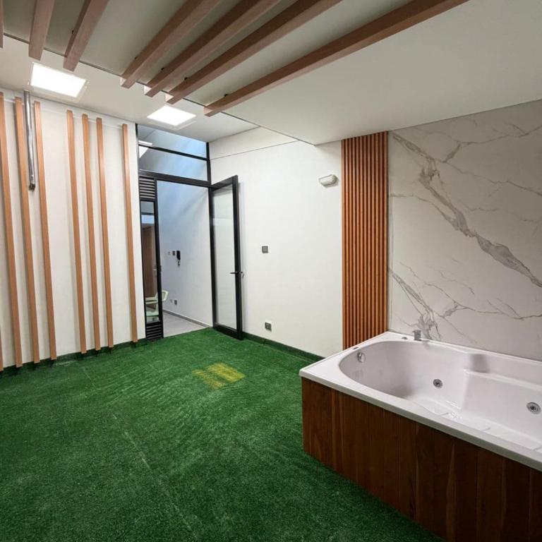 Loft con Jacuzzi 102 privado cerca Aeropuerto Wifi - Apartamento de 1 dormitorio - 25