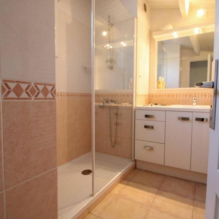 Maison clim au calme, parking - 5 pers. - FR-1-880-73 - Ferienhaus - 8