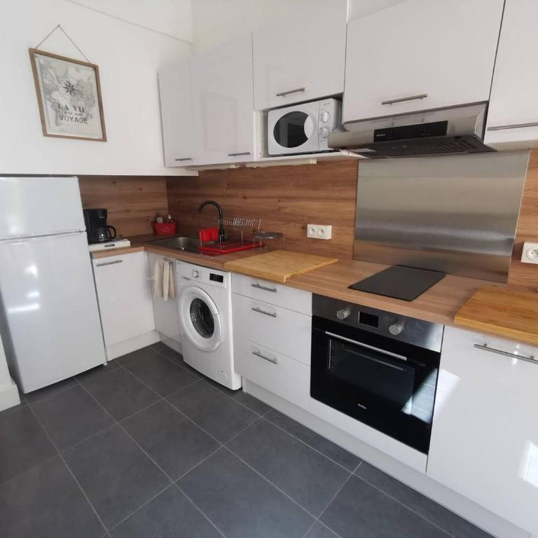 Appartement climatisé proche plage - 4 pers. - FR-1-880-71 - Appartement - 4