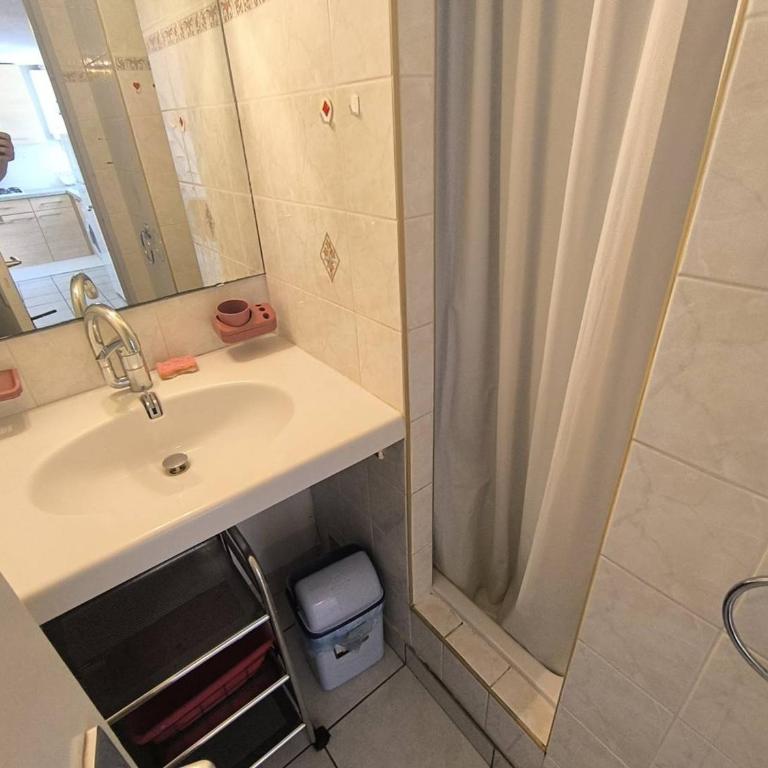 Villa 3 pièces avec parking - 7 pers. - FR-1-880-80 - Maison de Vacances - 7