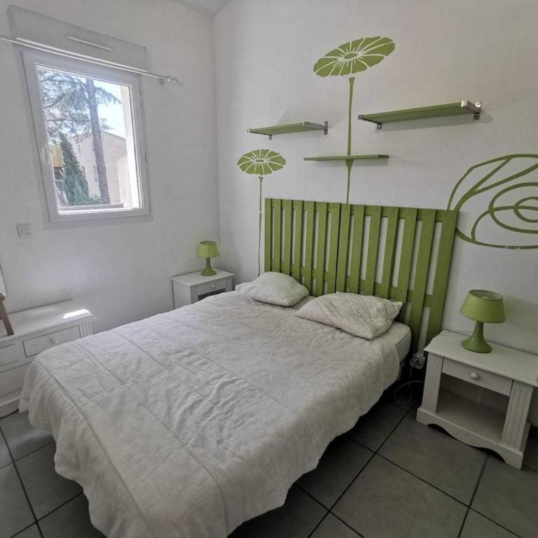 Appartement famille près de la Pinède - 6 pers. - FR-1-880-78 - Appartamento - 4