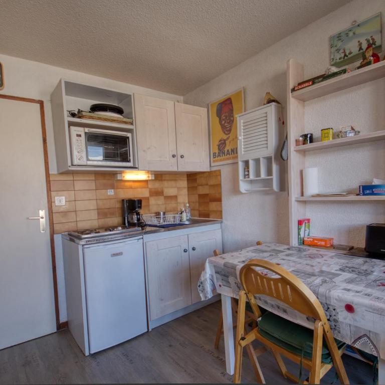 Studio rénové agréable - 4 pers., vue station - Studio - 4