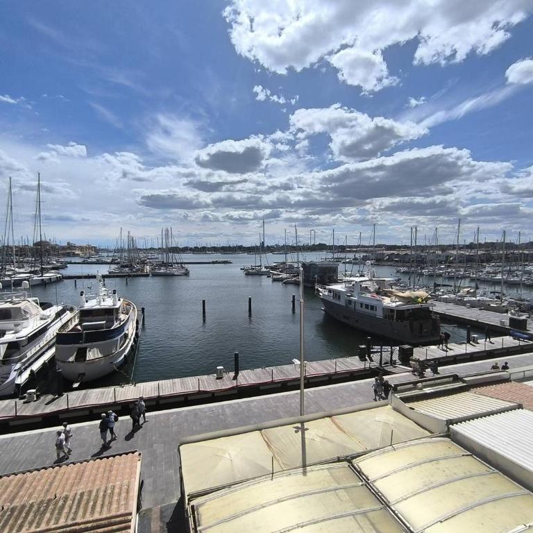 Appartement vue port - 6 pers. - FR-1-880-84 - Apartment - 1