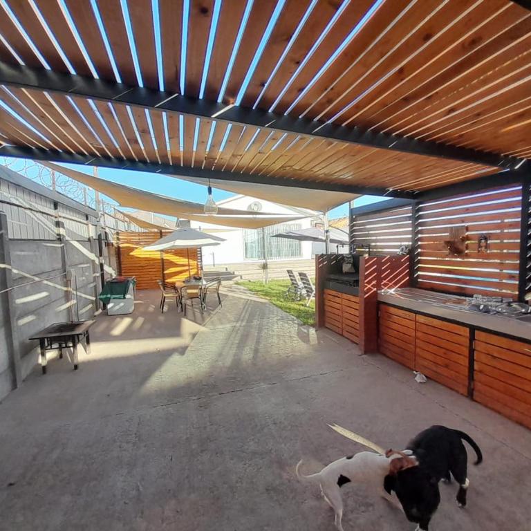 Casa acogedora con piscina y quincho - Casa con 1 dormitorio - 8