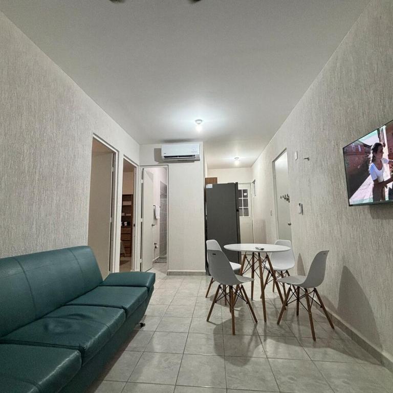 Beautiful Apartment with Pool View - Two-Bedroom Apartment - 11