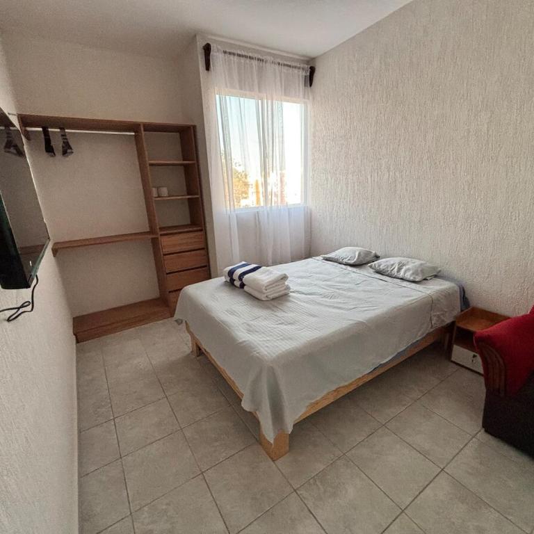 Beautiful Apartment with Pool View - Two-Bedroom Apartment - 41
