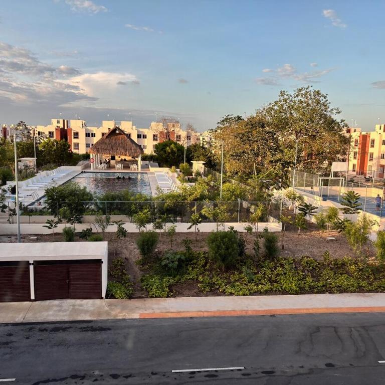 Beautiful Apartment with Pool View - Two-Bedroom Apartment - 60