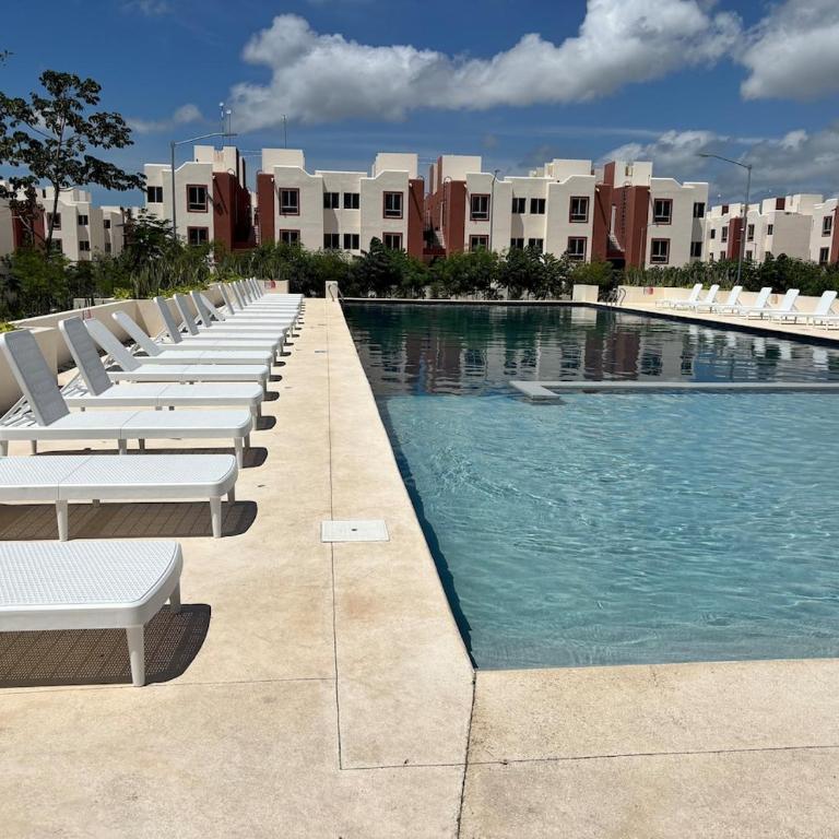 Beautiful Apartment with Pool View - Two-Bedroom Apartment - 62