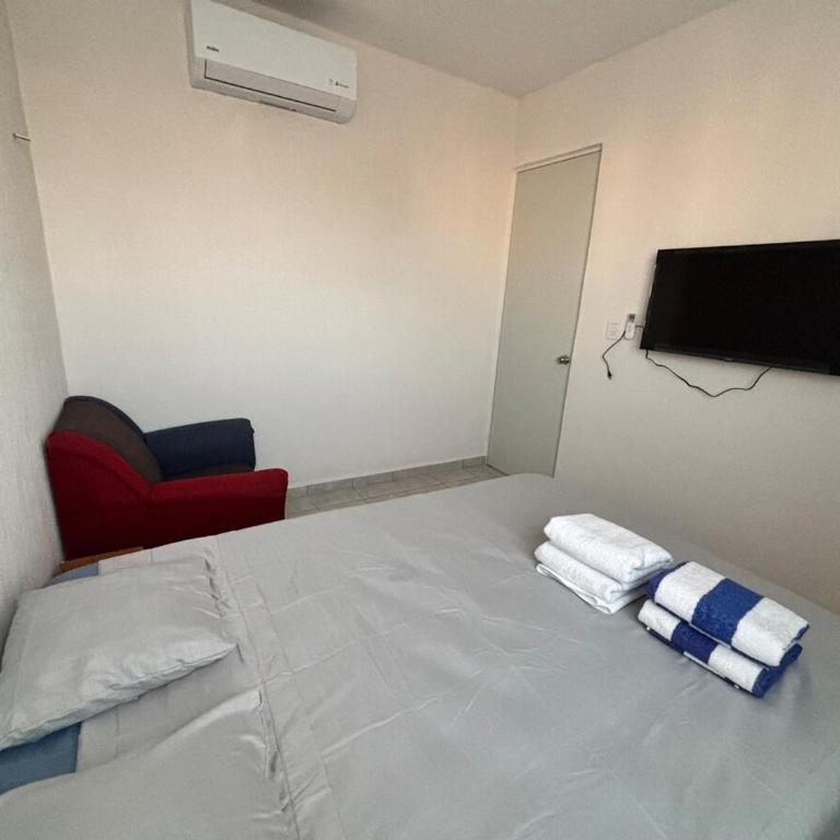 Beautiful Apartment with Pool View - Two-Bedroom Apartment - 73