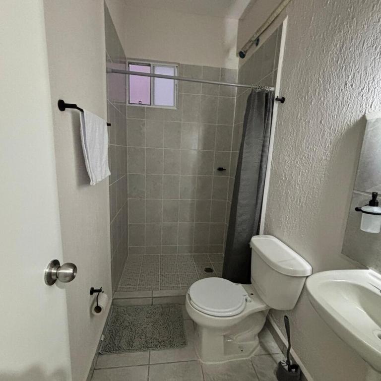 Beautiful Apartment with Pool View - Two-Bedroom Apartment - 86