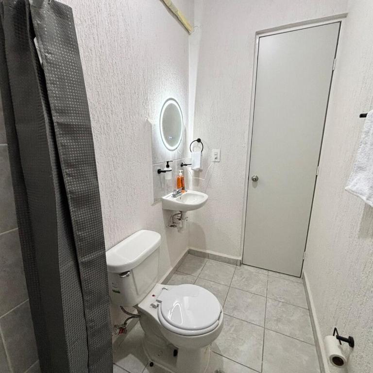 Beautiful Apartment with Pool View - Two-Bedroom Apartment - 93
