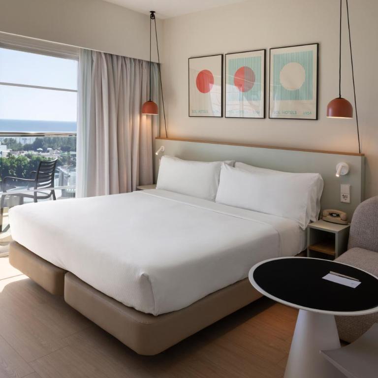 SOL by Meliá Príncipe - Habitación Superior con vistas laterales al mar - 3