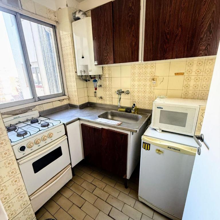 Depto 2 amb céntrico - Casino Aldrey y Güemes - Apartamento de 1 dormitorio - 2
