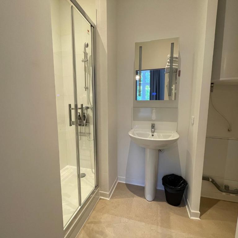 Appartements boutique dans un hôtel particulier rénové Centre & gare Parking privé Villa Vermillon Galerie - Apartamento con vistas al jardín - 24