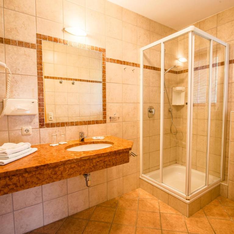 Hotel Grundlhof - Doppelzimmer - 3