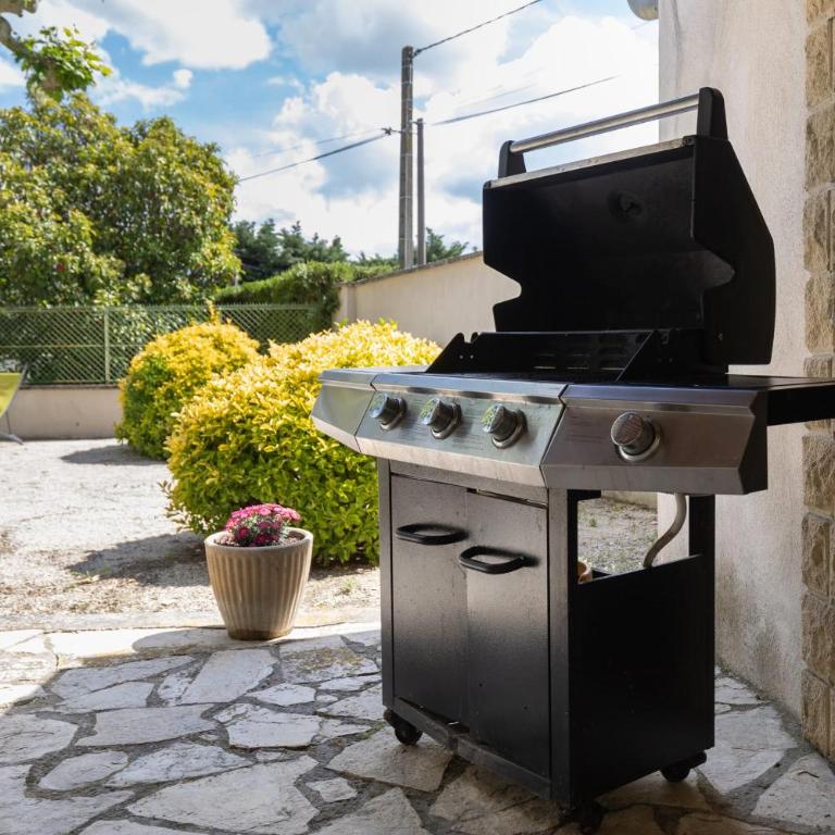 Lou Cigalon Mas provençal avec piscine - Maison de Vacances - 8