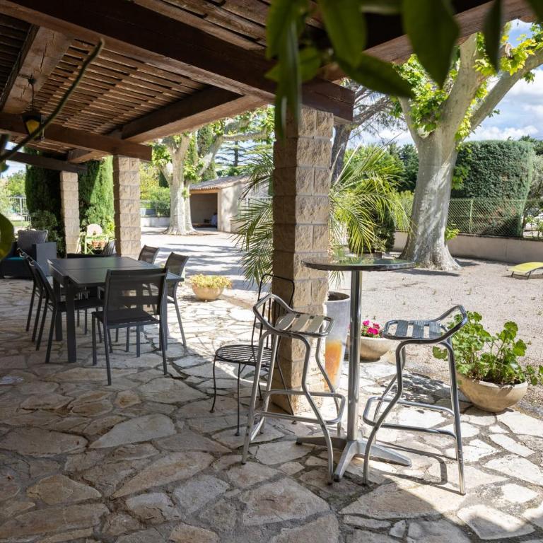 Lou Cigalon Mas provençal avec piscine - Maison de Vacances - 5
