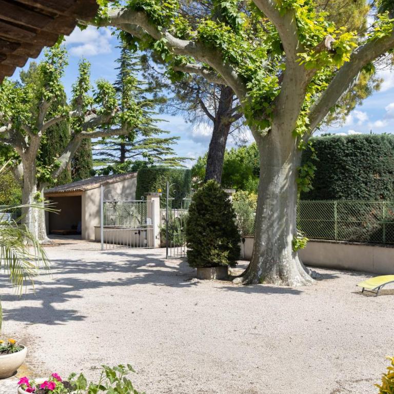 Lou Cigalon Mas provençal avec piscine - Maison de Vacances - 6