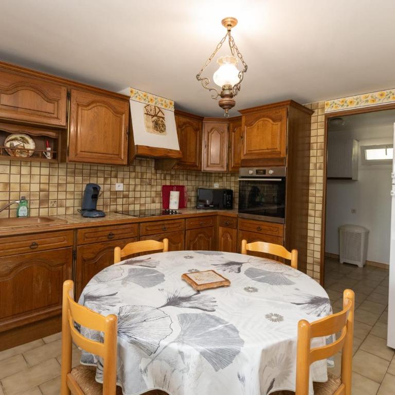 Lou Cigalon Mas provençal avec piscine - Maison de Vacances - 22