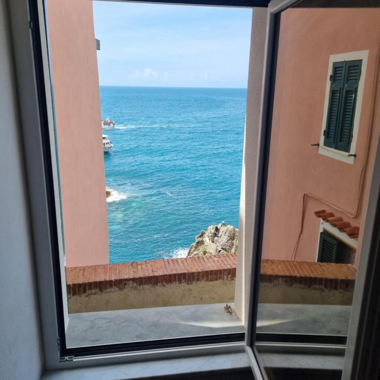 Vibes 5terre - One-Bedroom House - 8