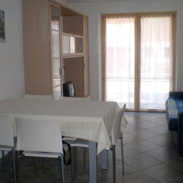 Anna Apartment - Appartamento con 2 Camere da Letto - 9