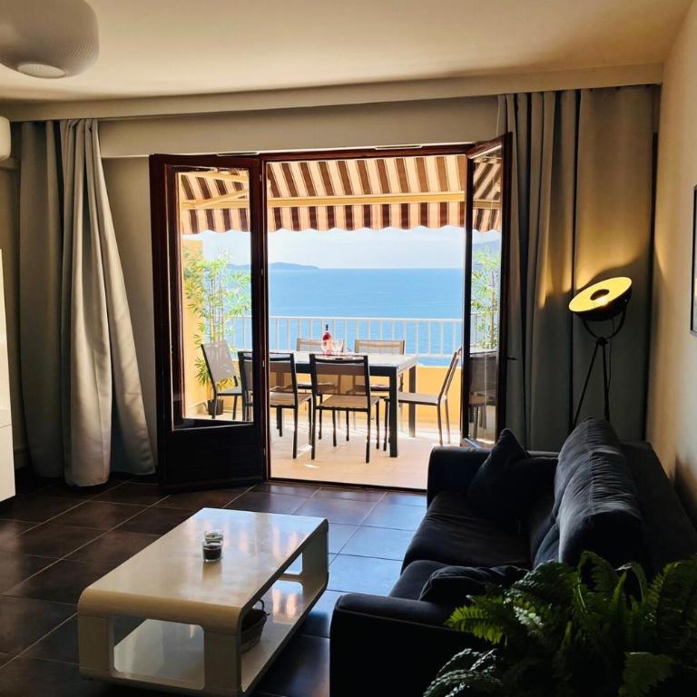 Dany - Apartment with large balcony and sea view - Appartement - 4
