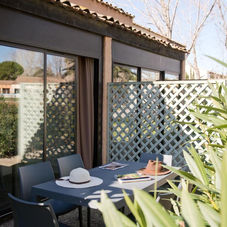 SOWELL Family Les Amandiers - Double Room with Terrace - 4