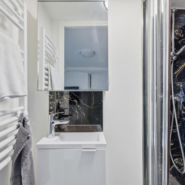 Paris Mezzanine Studio with Netflix - Le Marais - Studio - 16