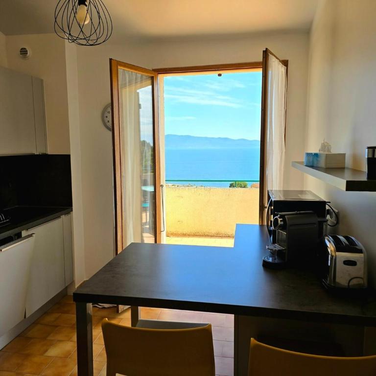 Lucia - Spacieux T2 - Superbe vue mer - Appartamento con 1 Camera da Letto e Balcone - 6
