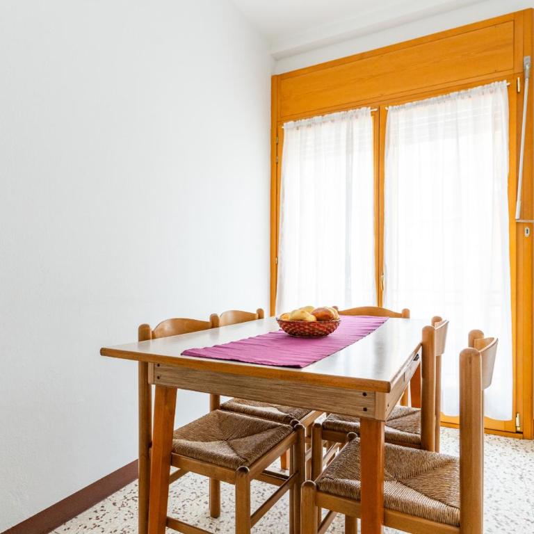 Villa Nella - Appartamento con 2 Camere da Letto e Balcone - 3