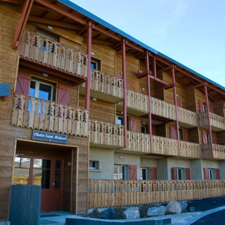 Spacious Mountain Apartment for 8 - Two-Bedroom Apartment - 22
