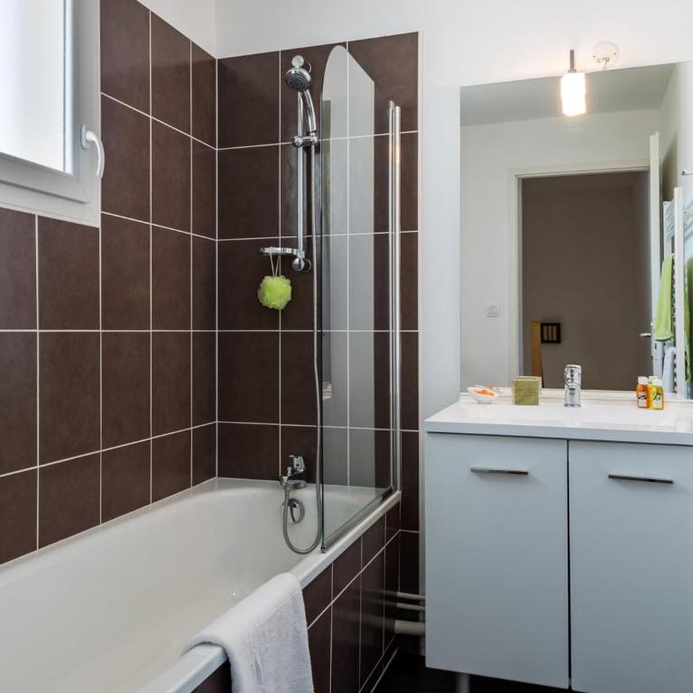 Village stay in the Vendée - One-Bedroom Apartment - 16