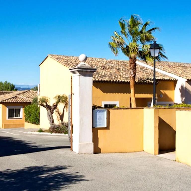 Golf Retreat in Mazamet with Pool - Maison de Vacances 2 Chambres - 10
