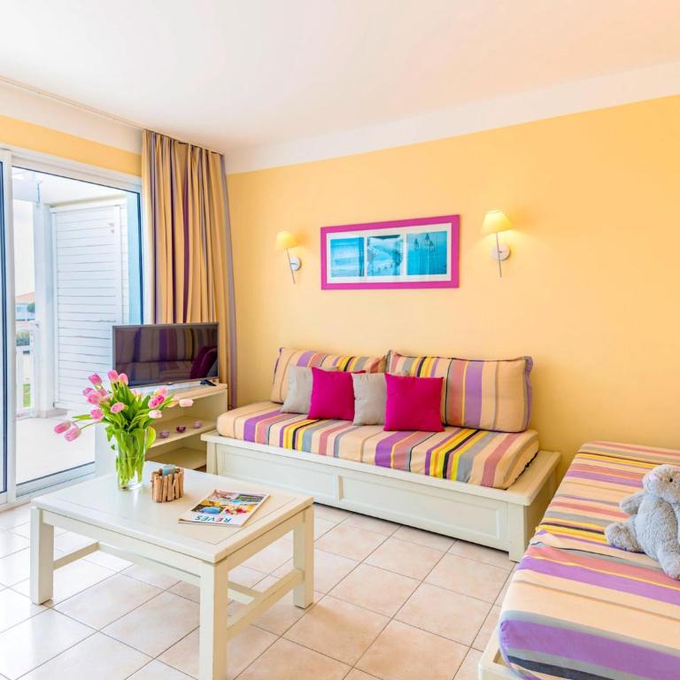 Family coastal escape in the Vendée - Two-Bedroom Apartment - 19