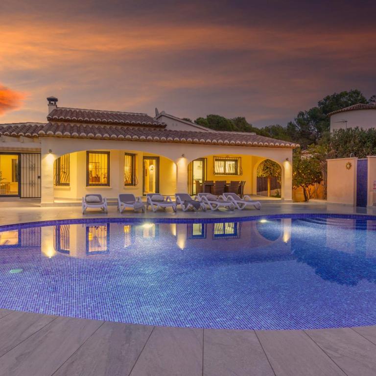 Villa Aveta by Abahana Villas - Villa with Private Pool - 4