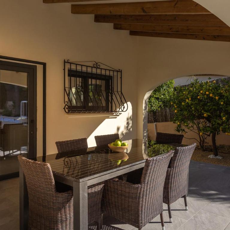 Villa Aveta by Abahana Villas - Villa with Private Pool - 9