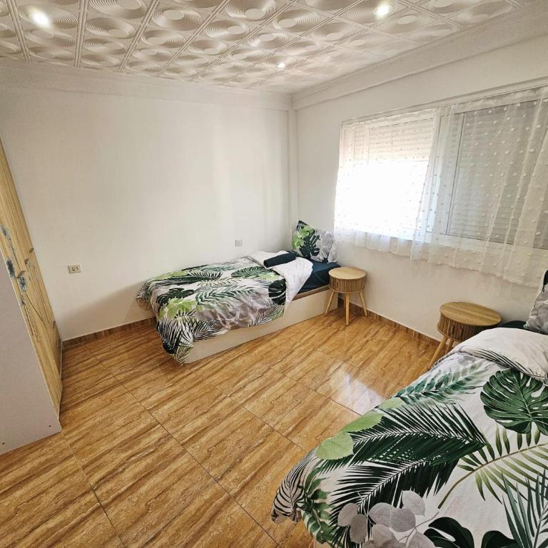 MarDeSantaPola - Apartamento de 4 dormitorios con balcón - 10