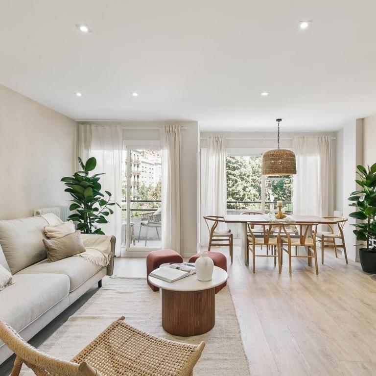 Spacest - Carrer de Muntaner A - Apartment - 13