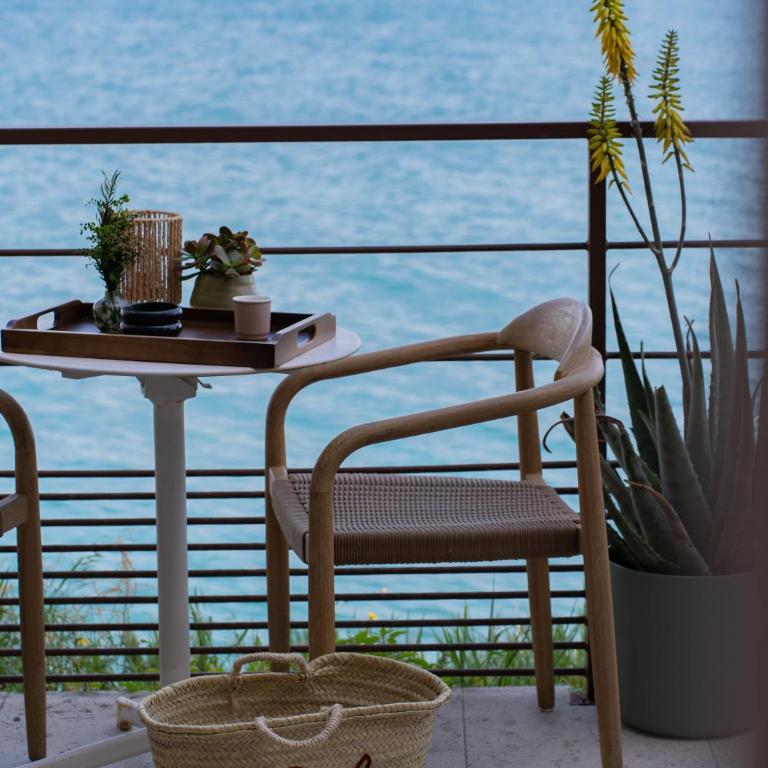 Les Roches Brunes - Chambre Double de 17 m² avec Terrasse - Vue sur Mer - 3