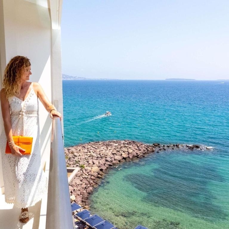 Pullman Cannes Mandelieu - Suite Supérieure avec 1 Lit King-Size et Terrasses - Vue Panoramique sur Mer et Baie de Cannes - 6